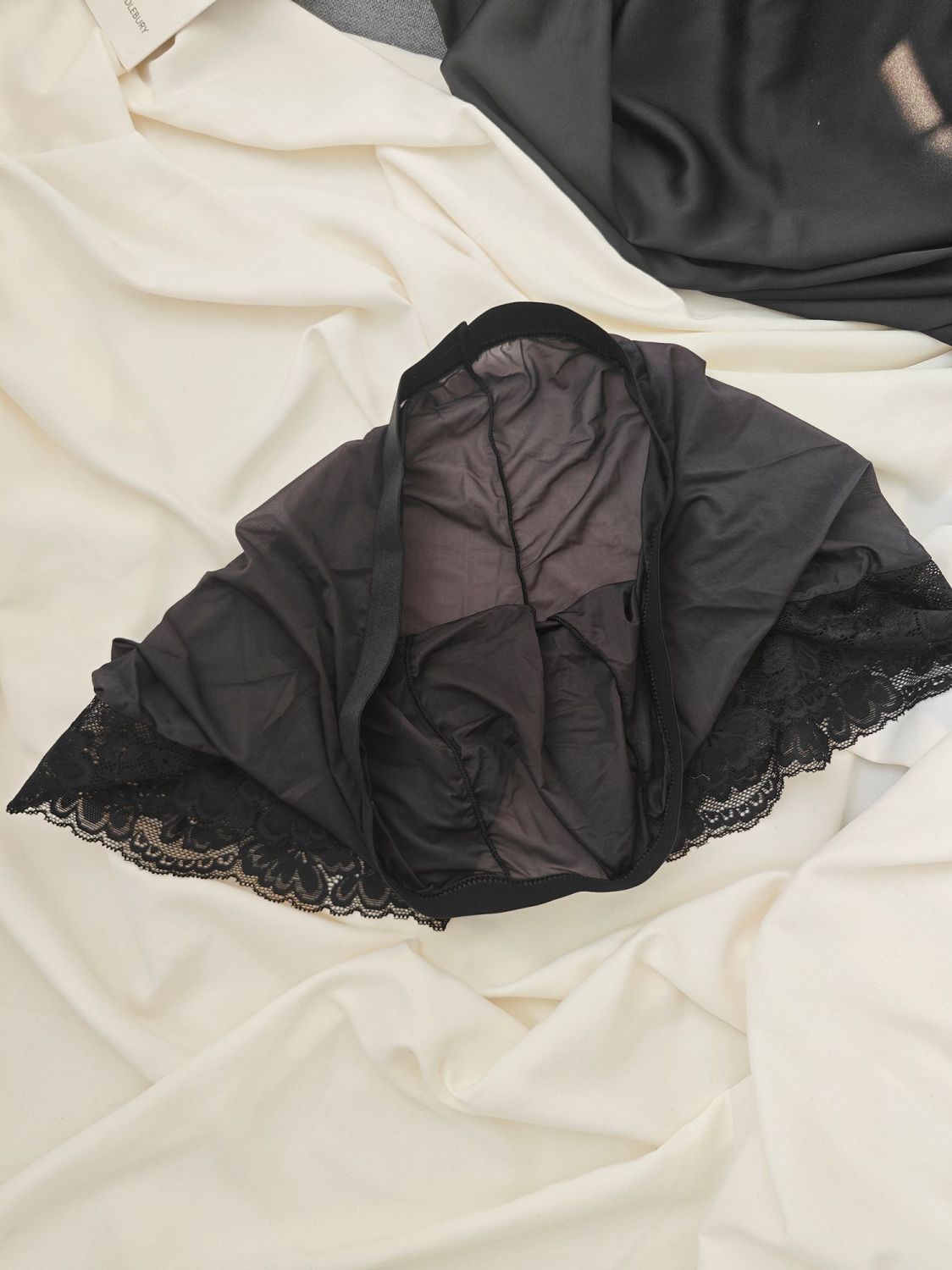Sexy Man's Glossy Lace Hem Sho - Pouch Boxer Pouch reseña y precio